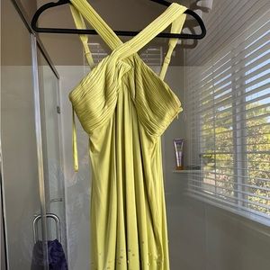 NEW YEARS EVE DRESS! ♥️
BCBG MAXAZRIA Chartreuse Gold Beaded Dress.